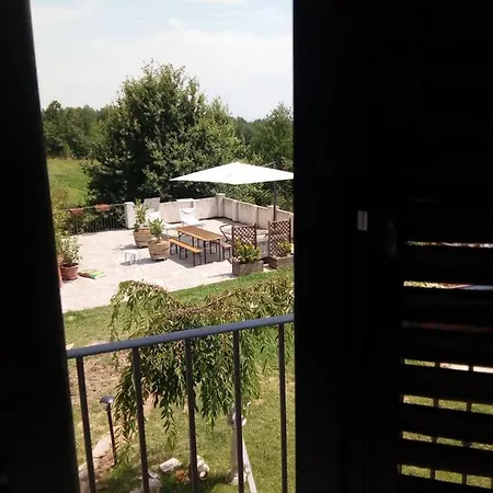 Bed & Breakfast Cascina Spazio Indaco