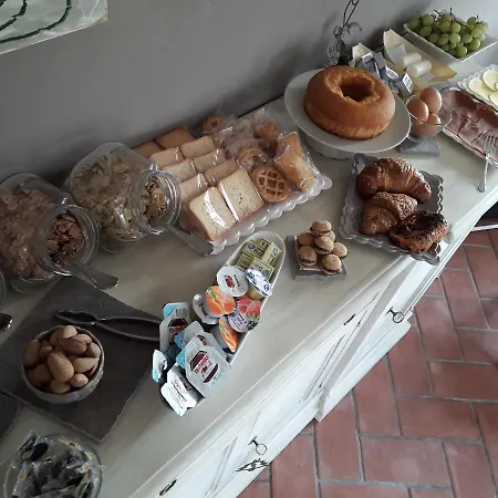 Bed & Breakfast Cascina Spazio Indaco Castagnole Monferrato