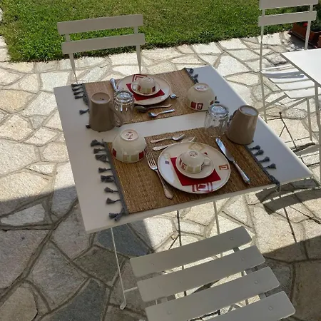 Bed & Breakfast Cascina Spazio Indaco *