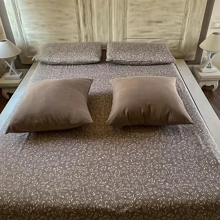 Cascina Spazio Indaco Bed & Breakfast *