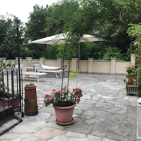 Cascina Spazio Indaco Bed & Breakfast *