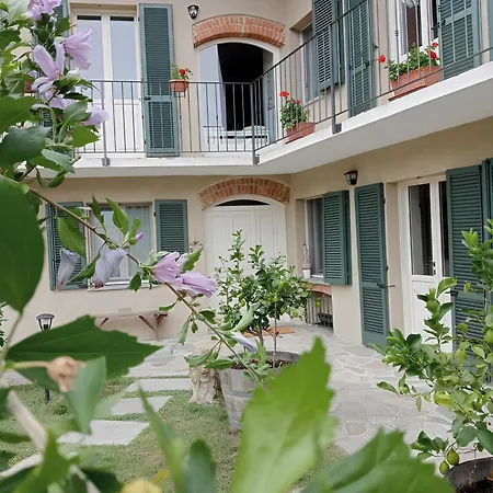 Cascina Spazio Indaco *